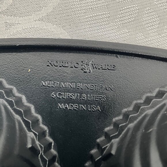 Nordic Ware 6-Cup Non-Stick Mini Bundt Cake Pan - Picture 5 of 7